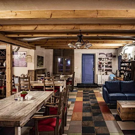 Folwark Malinowy Chruśniak 3*